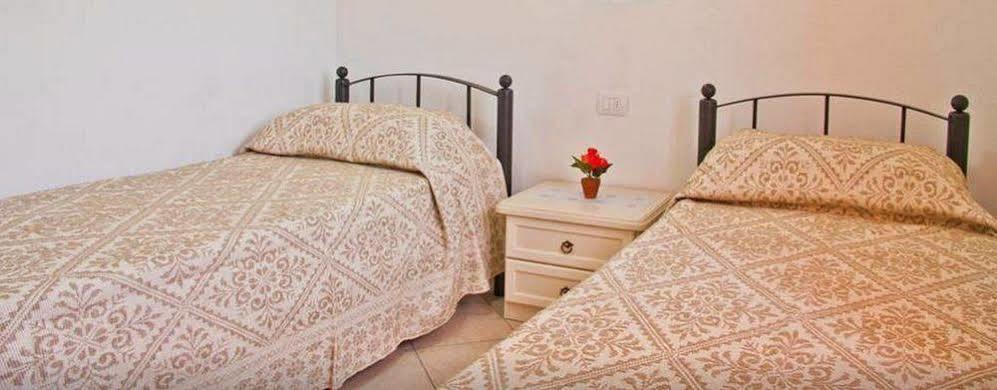 בודוני Residence Sardegnasummer Li Mori מראה חיצוני תמונה